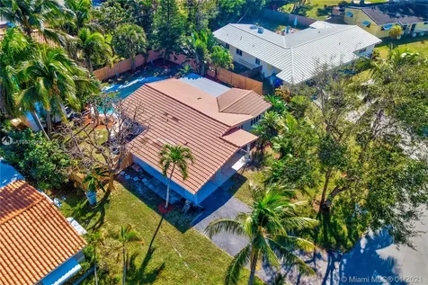 1800 SW 2nd Avenue Pompano Beach FL 33060