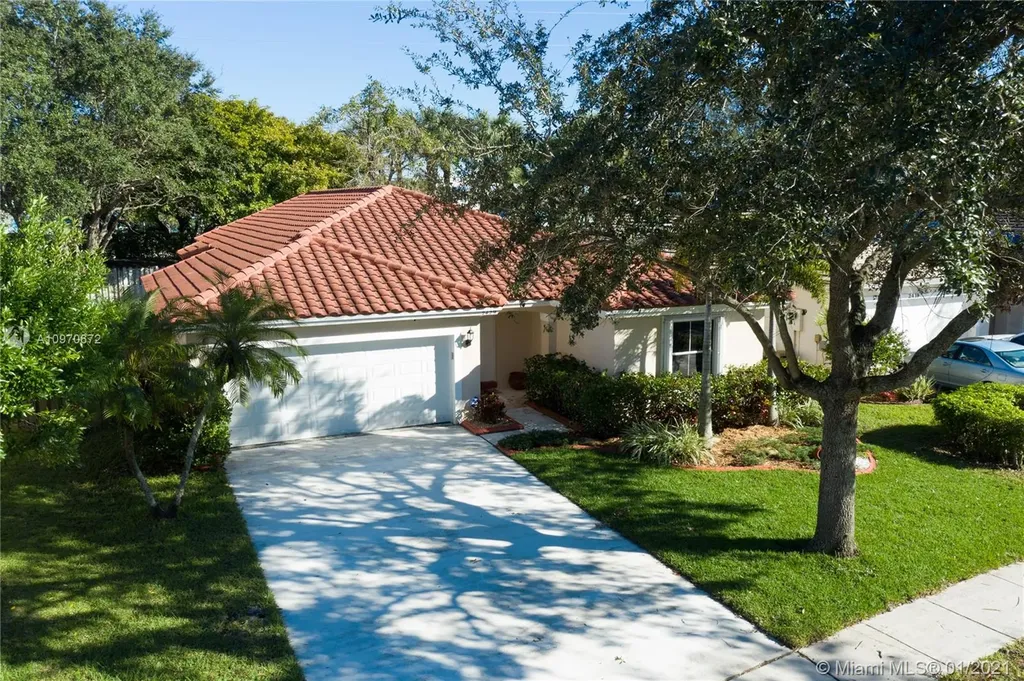 2429 NW 184th Terrace Pembroke Pines FL 33029