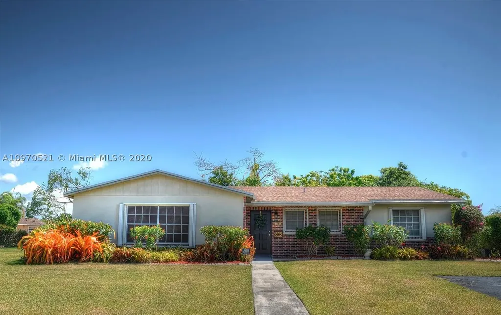9123 SW 183rd Terrace Palmetto Bay FL 33157