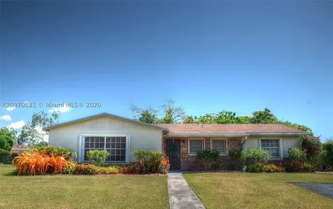 9123 SW 183rd Terrace Palmetto Bay FL 33157