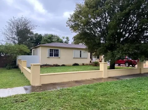1260 NE 133rd Street North Miami FL 33161