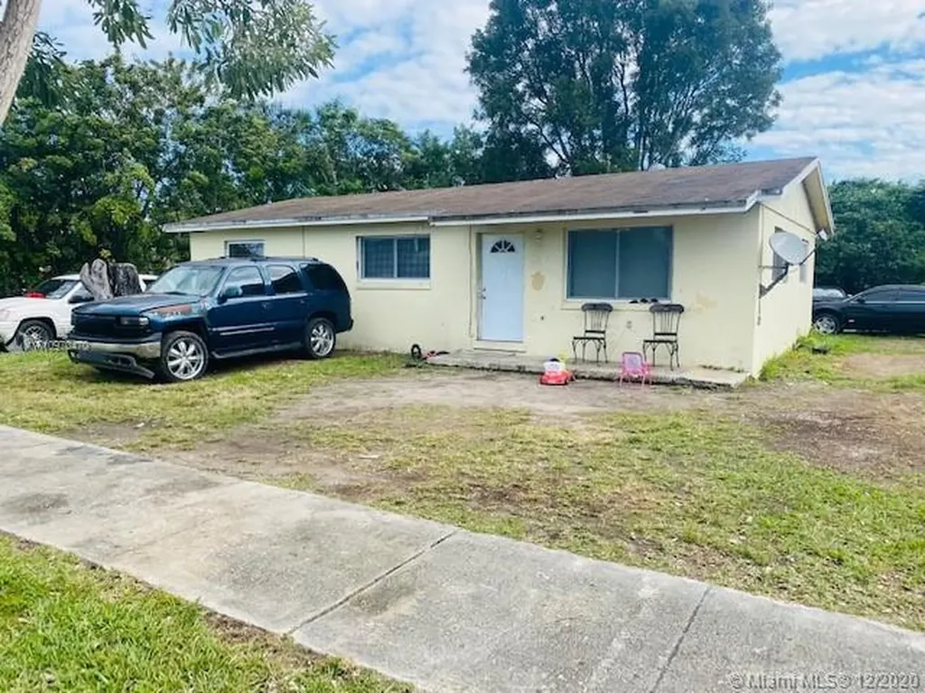763 NW 7th Avenue Florida City FL 33034