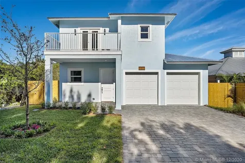 9313 SE Saturn Street Hobe Sound FL 33455