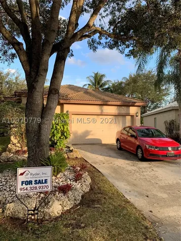 6514 Pelican Avenue Coconut Creek FL 33073