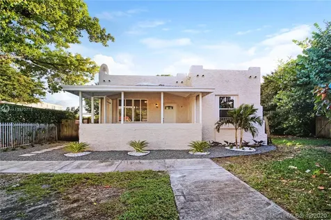 460 NE 126th Street North Miami FL 33161