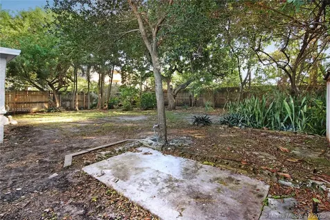 460 NE 126th Street North Miami FL 33161