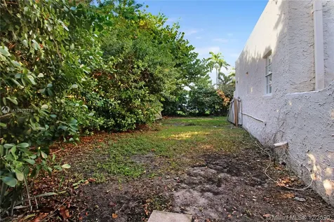 460 NE 126th Street North Miami FL 33161