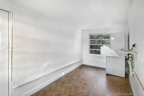 460 NE 126th Street North Miami FL 33161