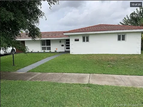 15621 Palmetto Club Drive Miami FL 33157