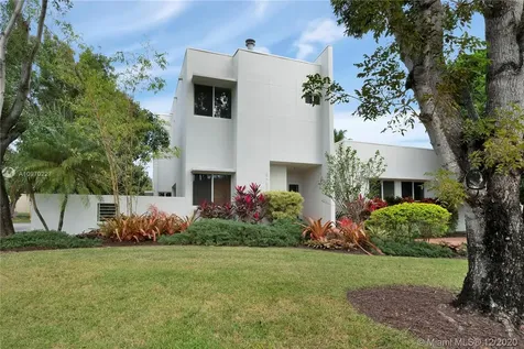 9753 SW 93rd Terrace Miami FL 33176