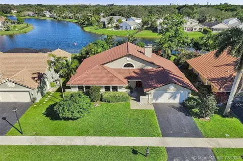 3142 Peachtree Circle Davie FL 33328