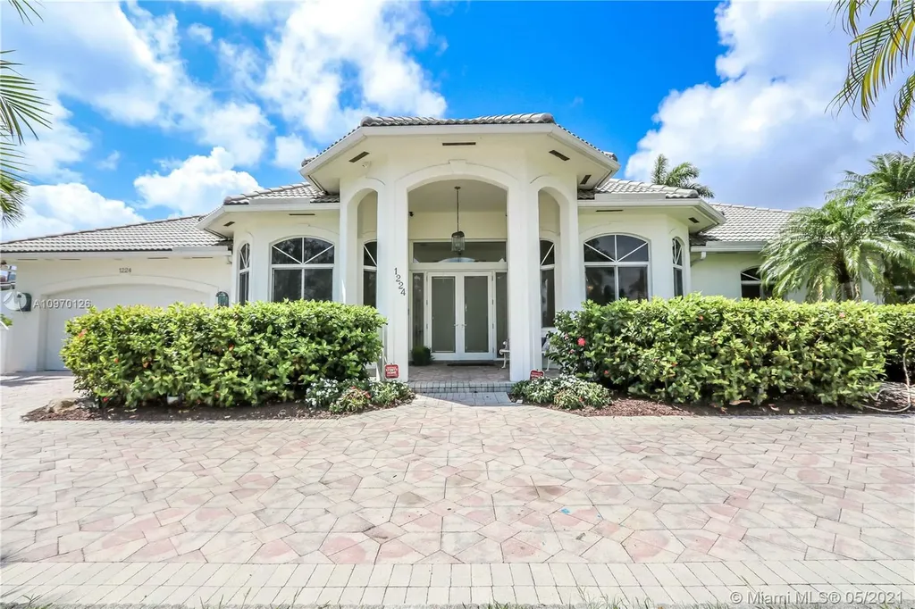 1224 Taylor Street Hollywood FL 33019