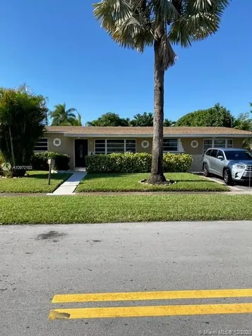 600 SW 67th Terrace Pembroke Pines FL 33023