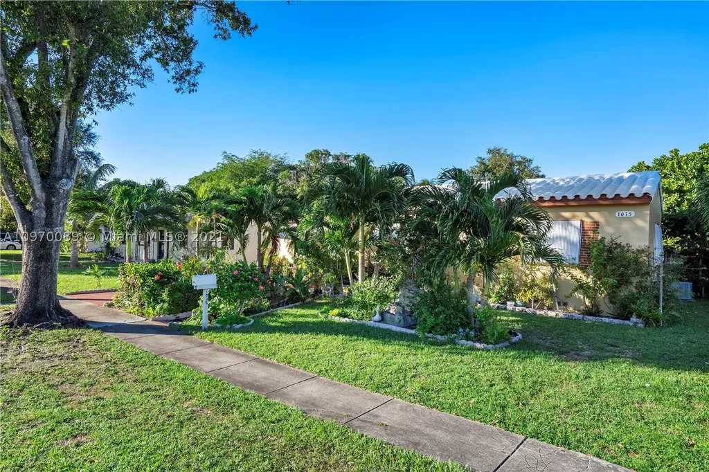 1075 NE 143rd Street North Miami FL 33161