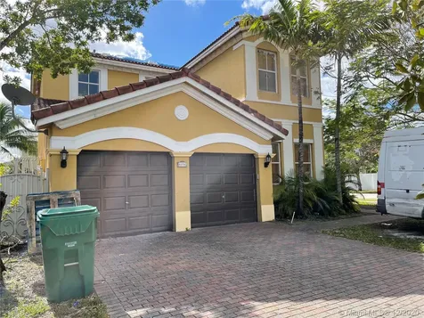 8898 NW 182nd Street Hialeah FL 33018