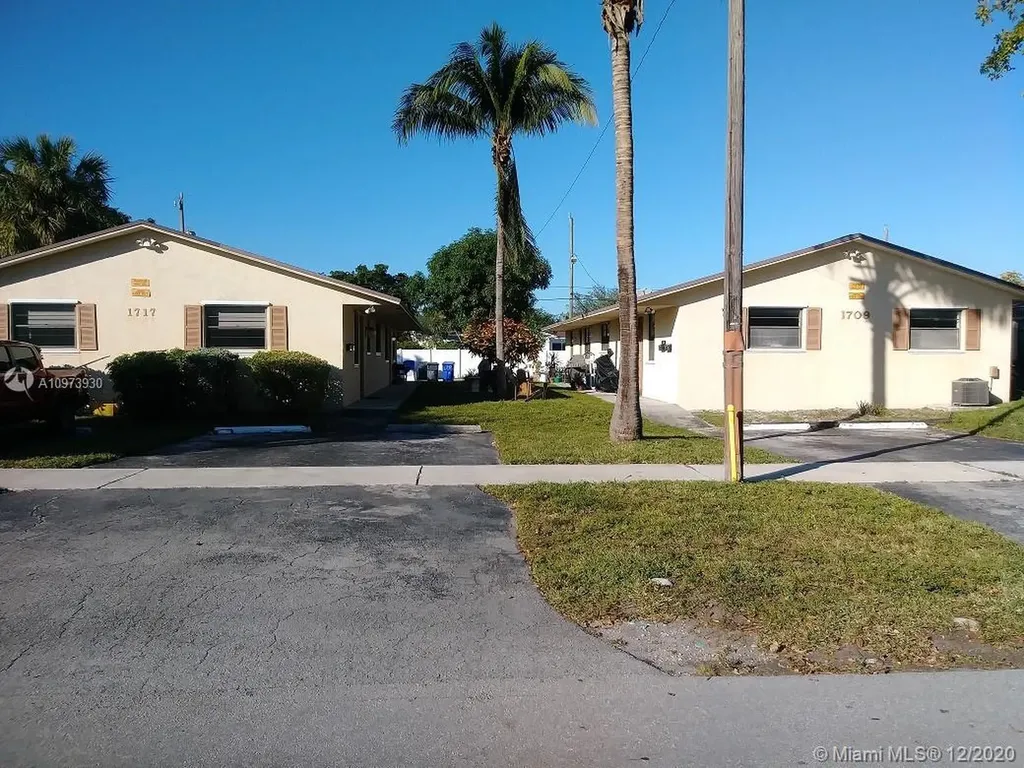 1717 Shenandoah Street Hollywood FL 33020