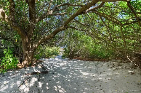 155 Ocean Lane Drive Key Biscayne FL 33149