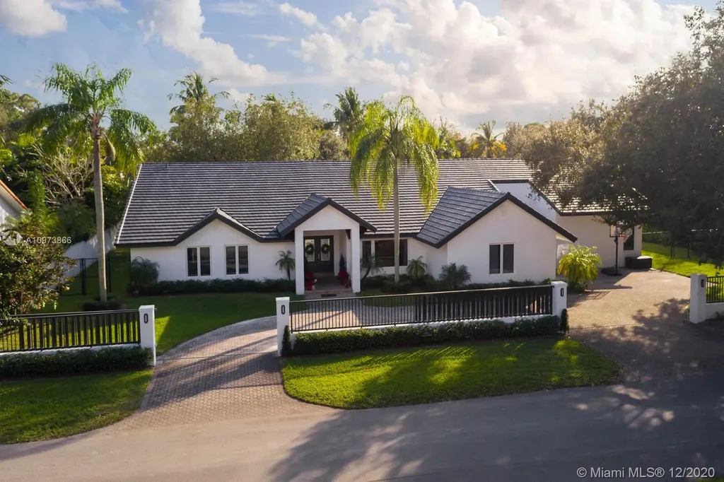 6960 SW 92nd Street Pinecrest FL 33156