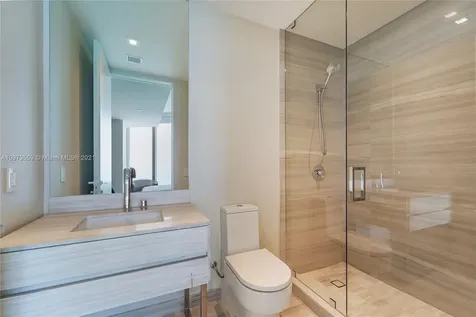 18975 Collins Avenue Sunny Isles Beach FL 33160