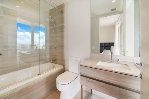 18975 Collins Avenue Sunny Isles Beach FL 33160