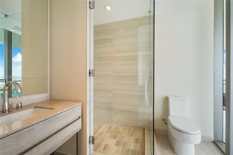18975 Collins Avenue Sunny Isles Beach FL 33160