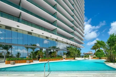 18975 Collins Avenue Sunny Isles Beach FL 33160