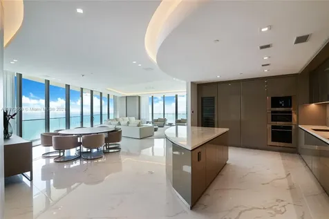 18975 Collins Avenue Sunny Isles Beach FL 33160