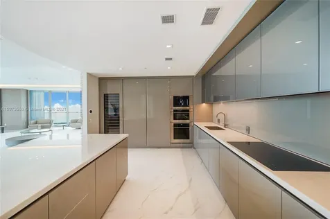 18975 Collins Avenue Sunny Isles Beach FL 33160