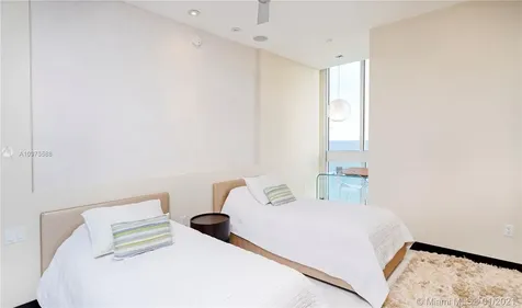 15811 Collins Avenue Sunny Isles Beach FL 33160