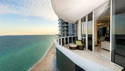 15811 Collins Avenue Sunny Isles Beach FL 33160