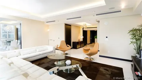 15811 Collins Avenue Sunny Isles Beach FL 33160