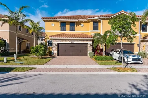 9619 Watercrest Isle Parkland FL 33076