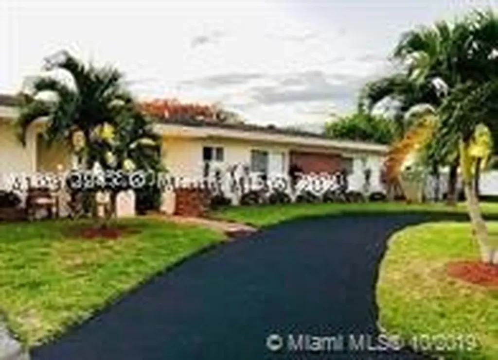7485 SW 140th Drive Palmetto Bay FL 33158