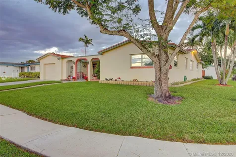 2001 NW 88th Way Pembroke Pines FL 33024