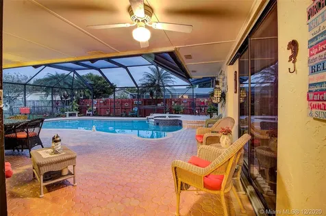 2001 NW 88th Way Pembroke Pines FL 33024