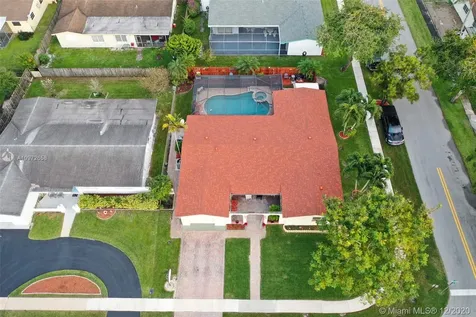 2001 NW 88th Way Pembroke Pines FL 33024