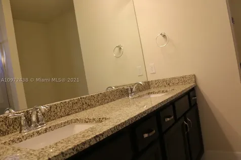 1054 Banyan Drive Hollywood FL 33021