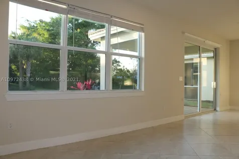 1054 Banyan Drive Hollywood FL 33021