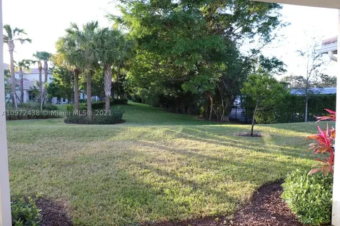 1054 Banyan Drive Hollywood FL 33021