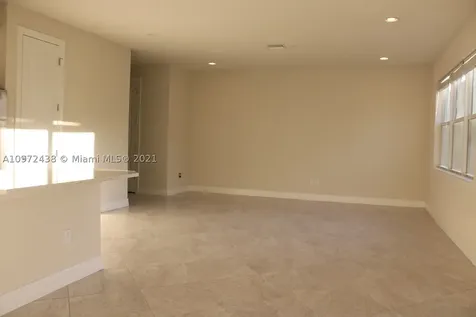 1054 Banyan Drive Hollywood FL 33021