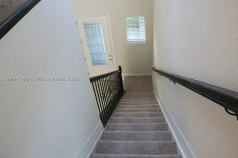 1054 Banyan Drive Hollywood FL 33021
