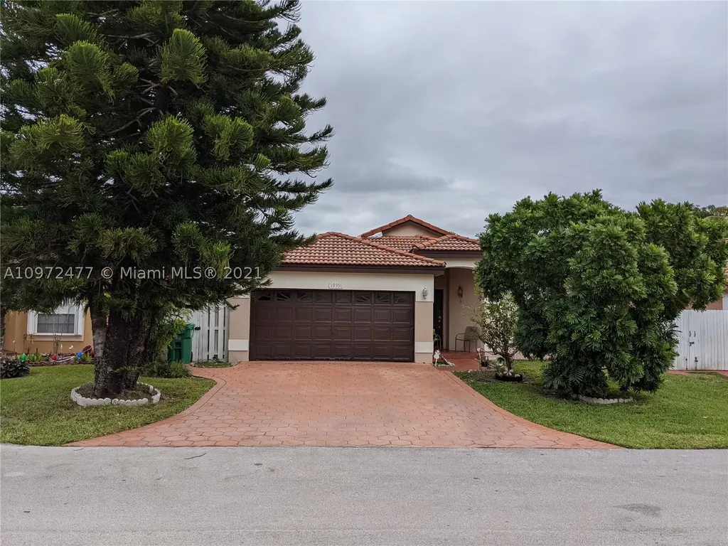 19591 NW 83rd Avenue Hialeah FL 33015