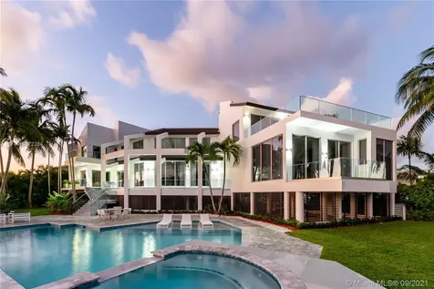 6946 Sunrise Court Coral Gables FL 33133