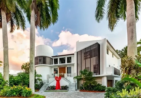 6946 Sunrise Court Coral Gables FL 33133