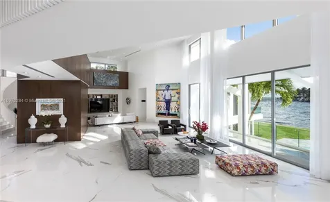6946 Sunrise Court Coral Gables FL 33133