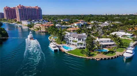 6946 Sunrise Court Coral Gables FL 33133