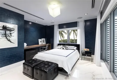 6946 Sunrise Court Coral Gables FL 33133