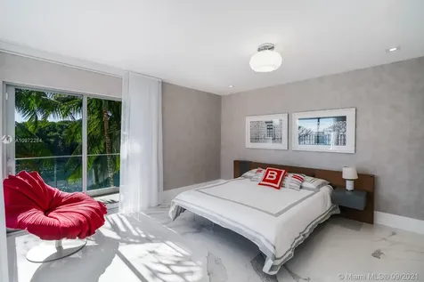 6946 Sunrise Court Coral Gables FL 33133