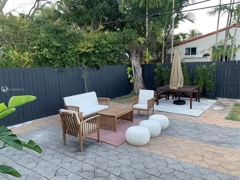 2263 SW 21st Street Miami FL 33145