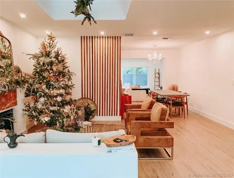 2263 SW 21st Street Miami FL 33145